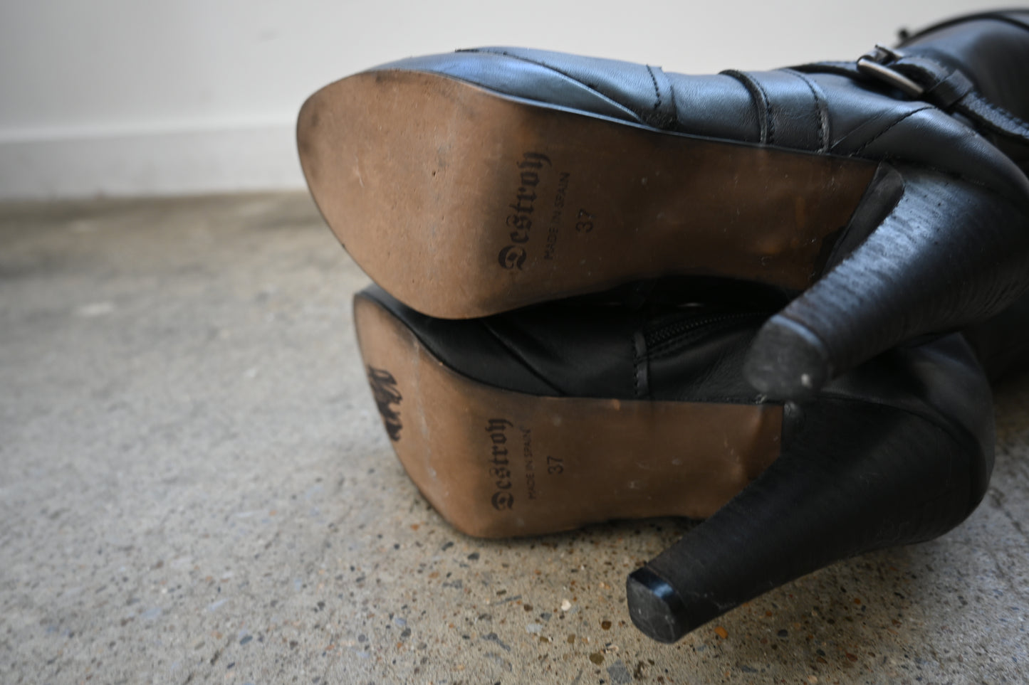 Y2K Tall Destroy Boots