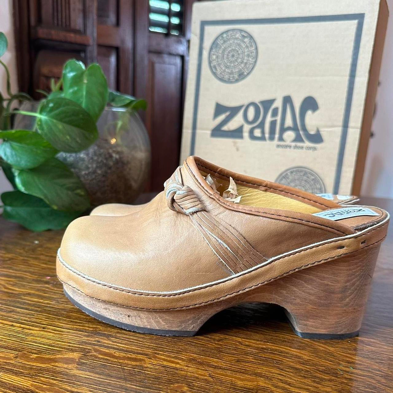 '70s Zodiac Clogs