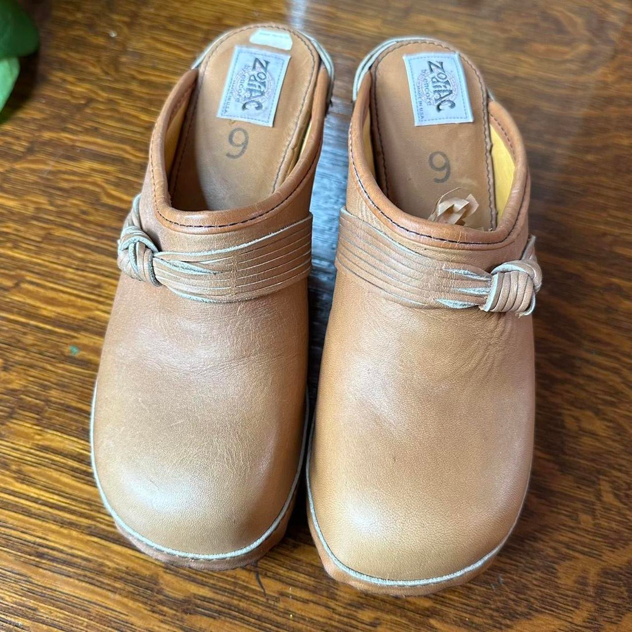 '70s Zodiac Clogs