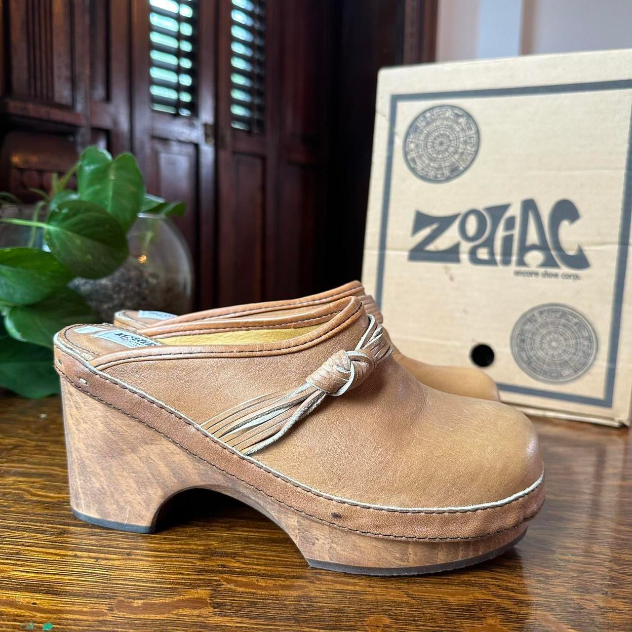 '70s Zodiac Clogs